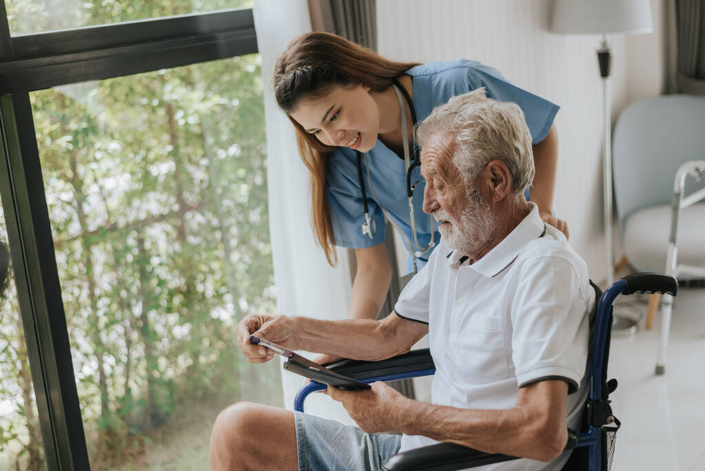 Дом престарелых в Харькове лучше чем сиделка