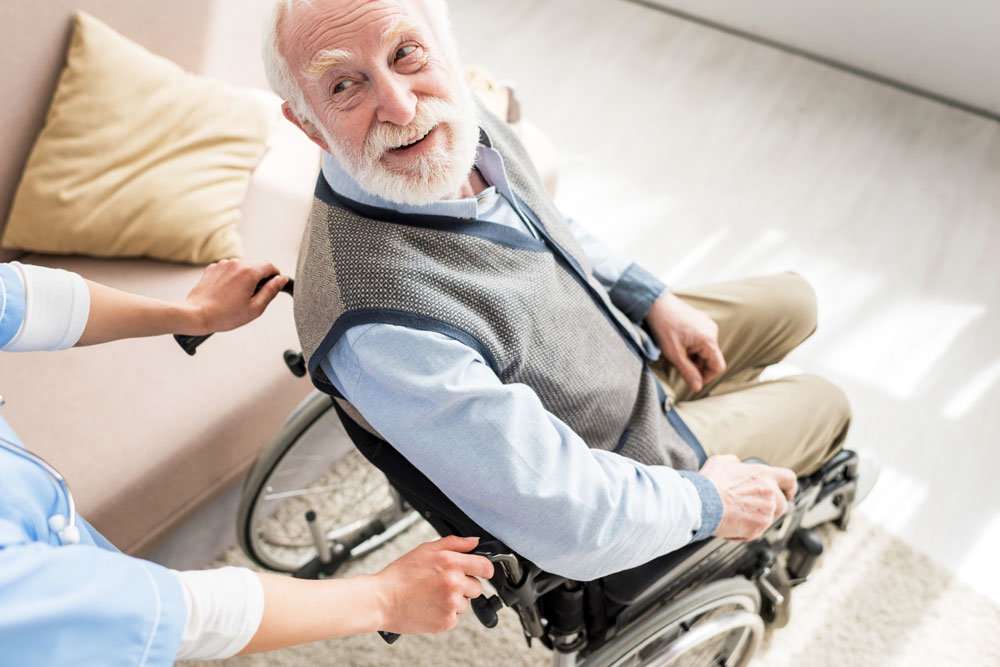 Правильный уход в доме престарелых